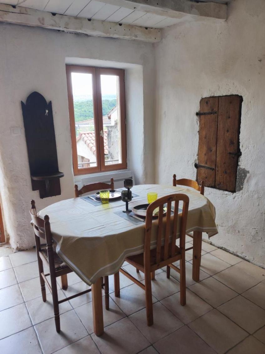Maison De Vigneron Mareugheol Eksteriør bilde